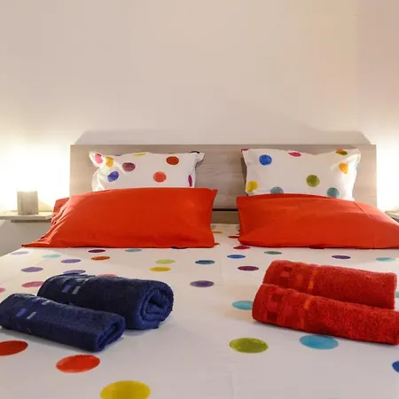 Bed and Breakfast A Mos Veure 2*